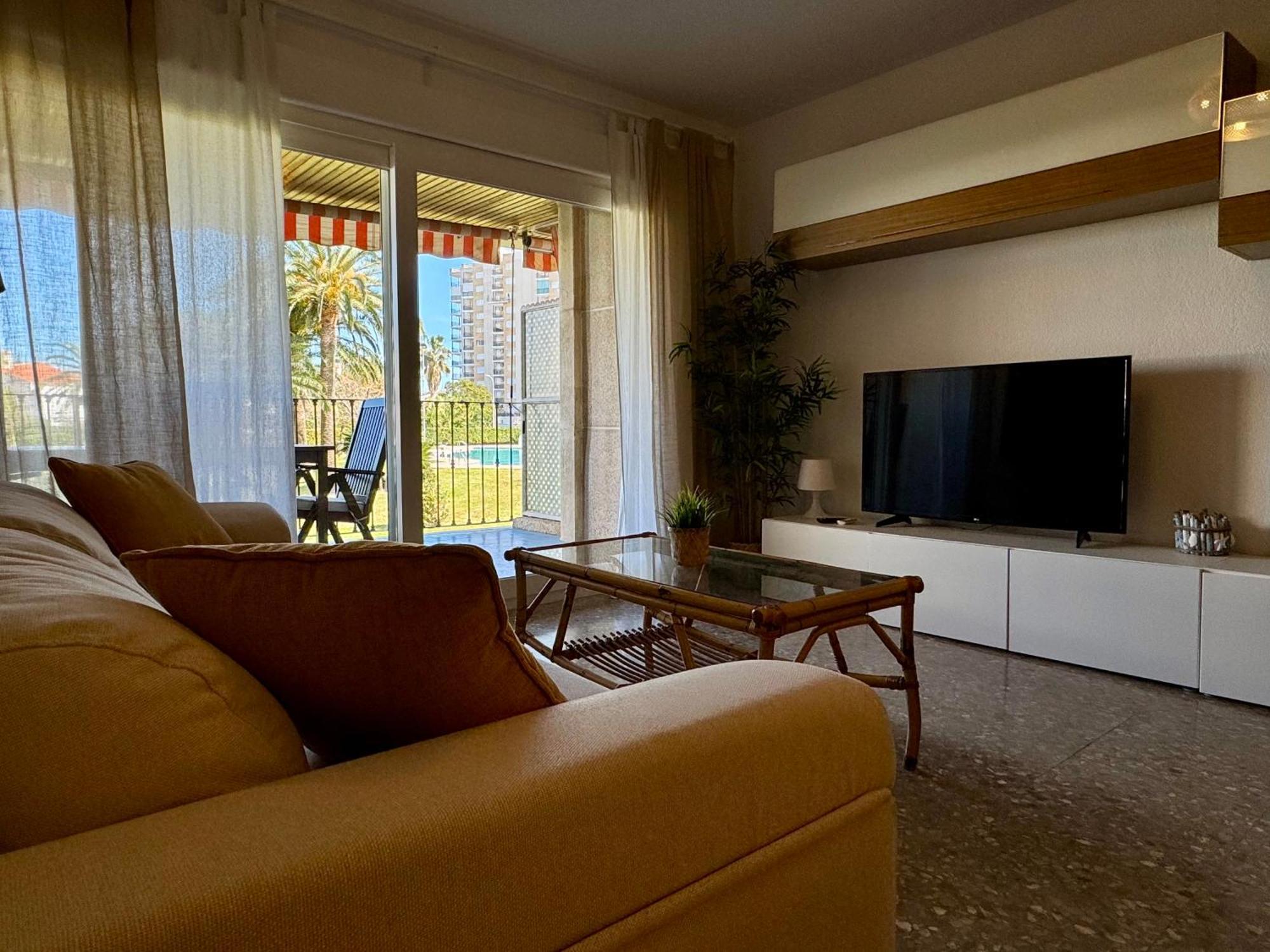 Relax En Playa De L'ahuir Gandia Apartment
